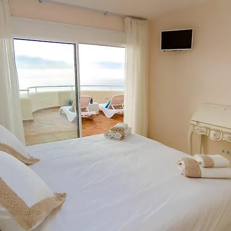 Mirador Bermuda Beach アパート エステポナ